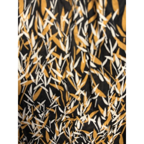 LIZ CLAIBORNE Women's Lightweight printed sleeveless button Top Size L Preowned - Picture 6 of 7